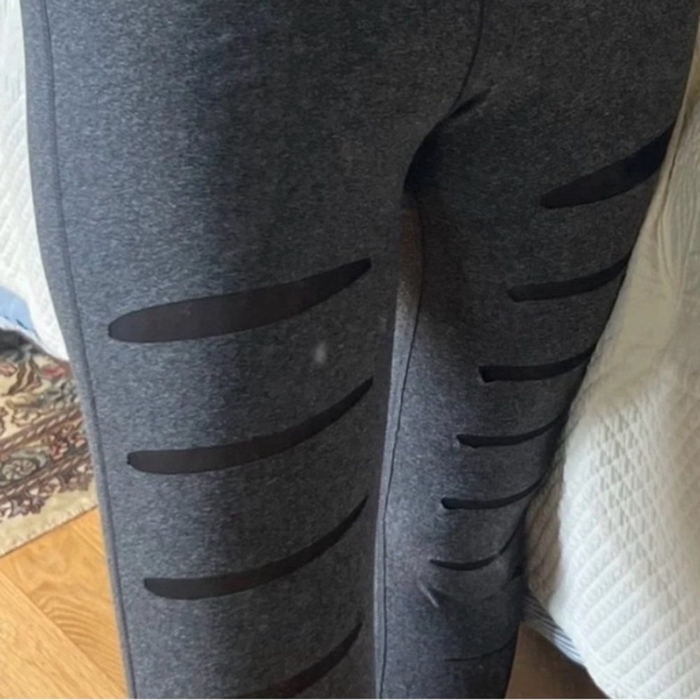 90 Degree mesh cutout leggings